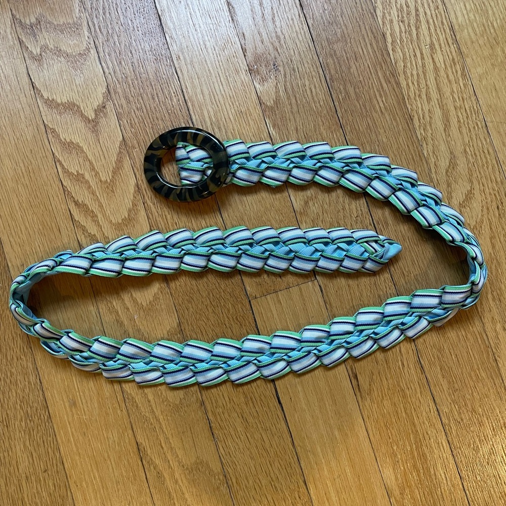 Ribbon belt